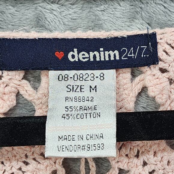 Denim 24/7 Top Womens M Pink Crochet Open Knit V-Neck Short Sleeve Pullover Boho - Picture 3 of 7